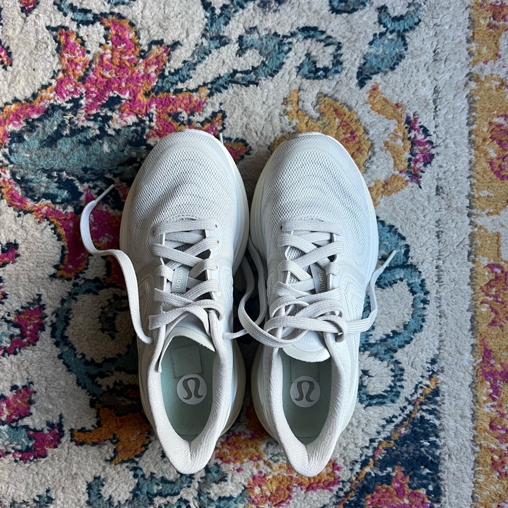 Lululemon Athletica Athletic Shoes - Size 5.5